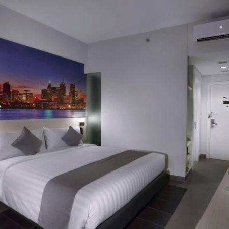 Hotel Neo+ Kebayoran Jakarta Exterior foto