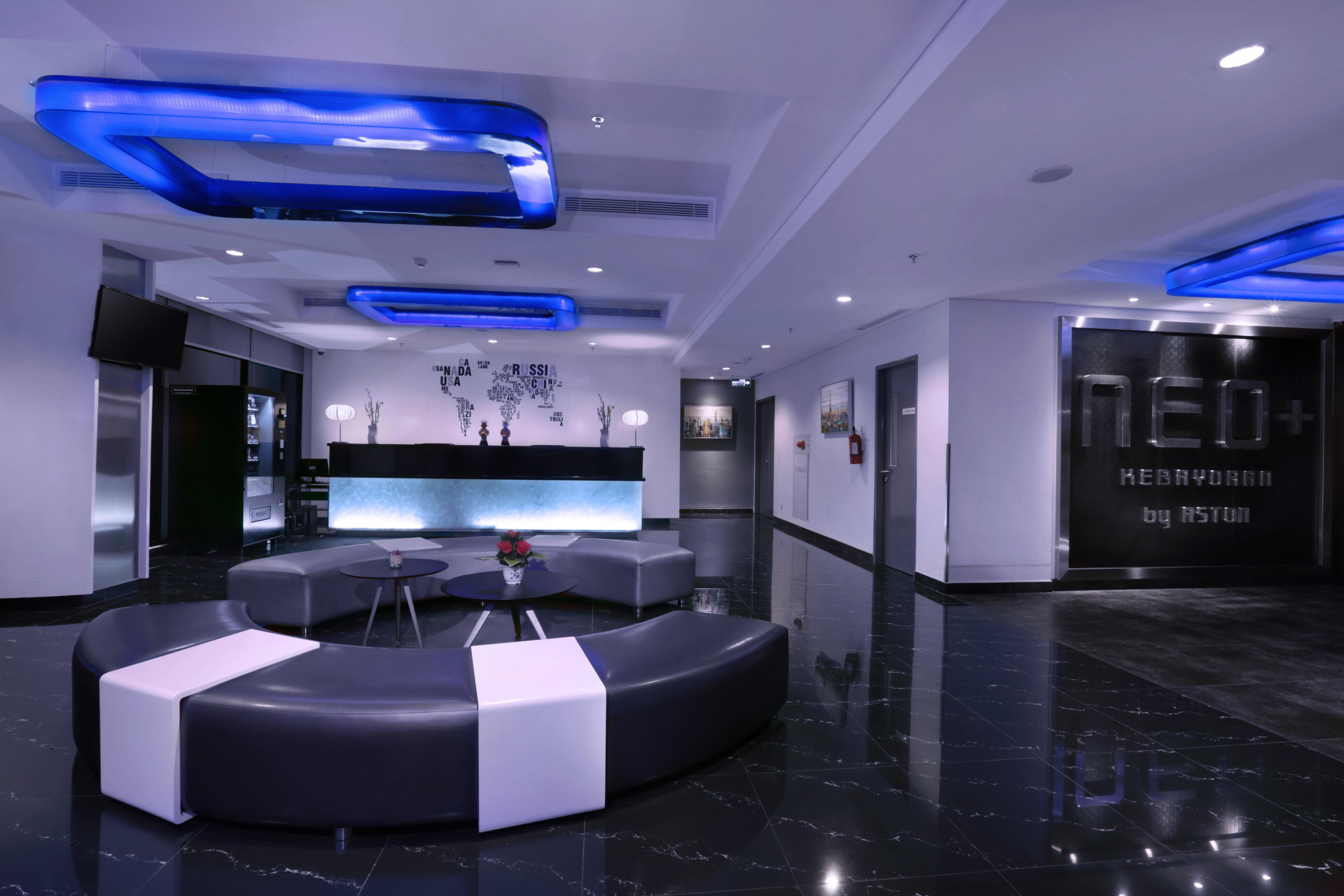 Hotel Neo+ Kebayoran Jakarta Exterior foto