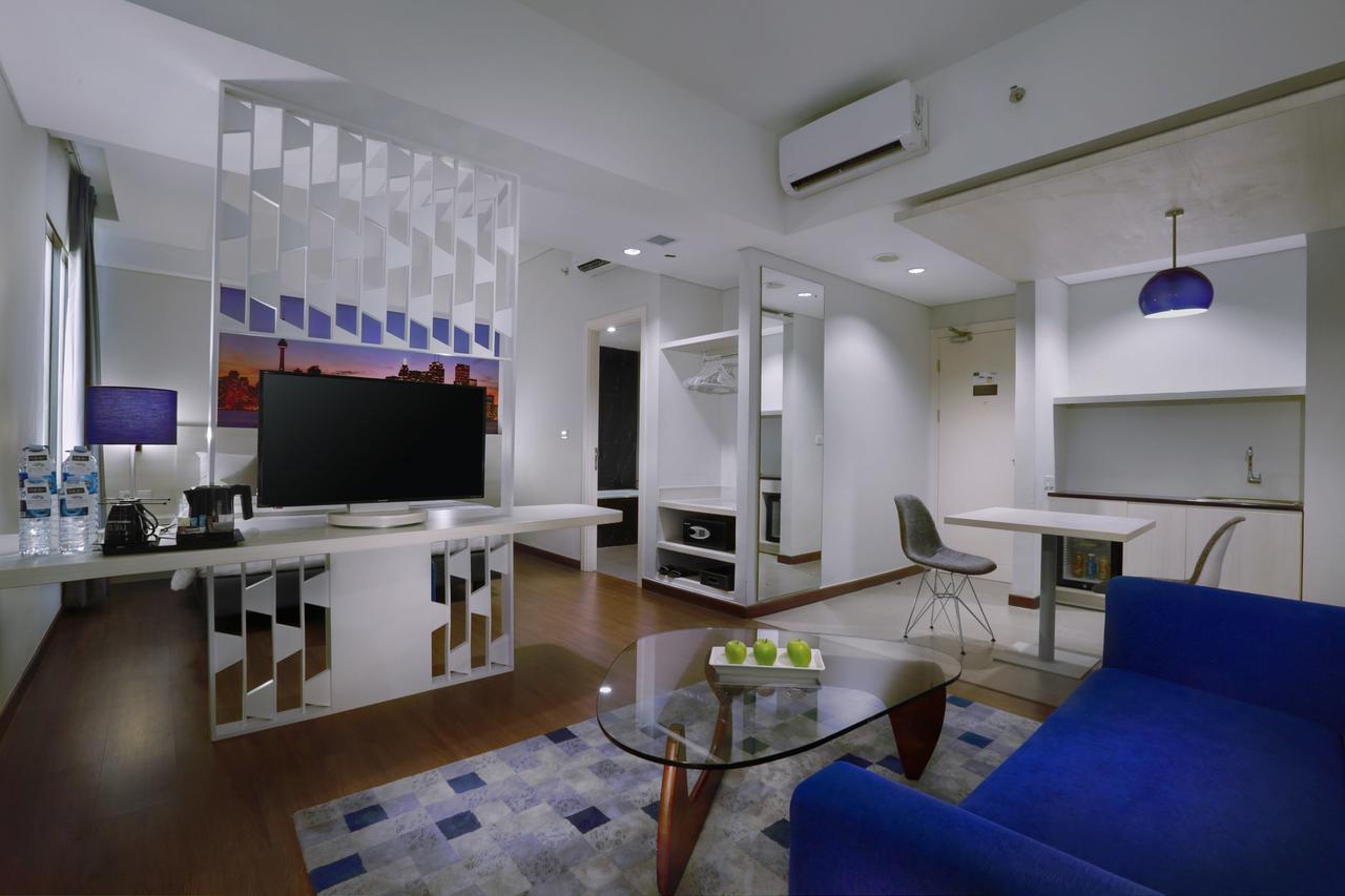 Hotel Neo+ Kebayoran Jakarta Exterior foto