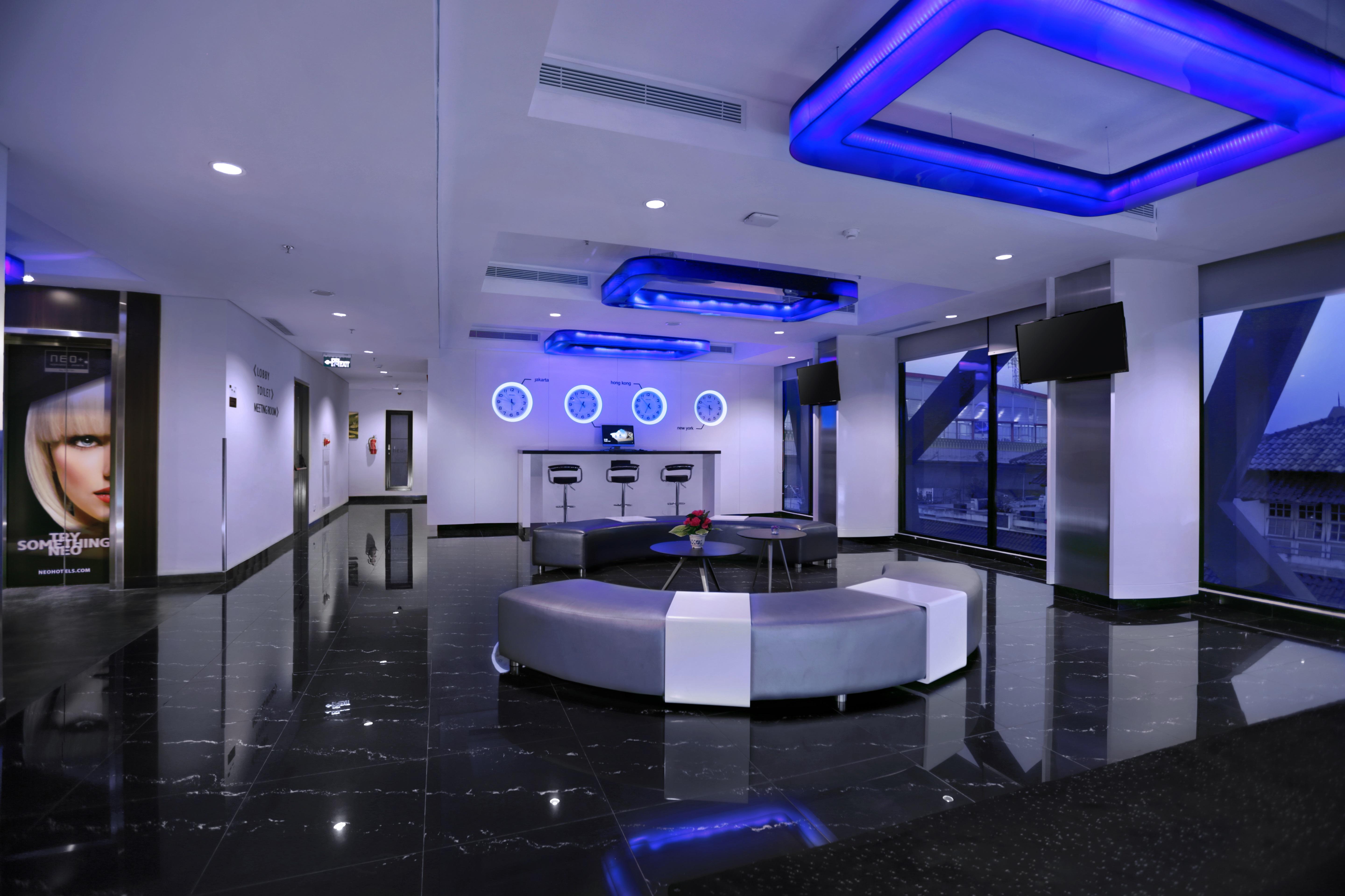 Hotel Neo+ Kebayoran Jakarta Exterior foto